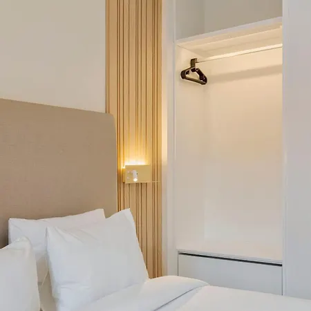 Appartement Shiraz Cozy With Office Setúbal